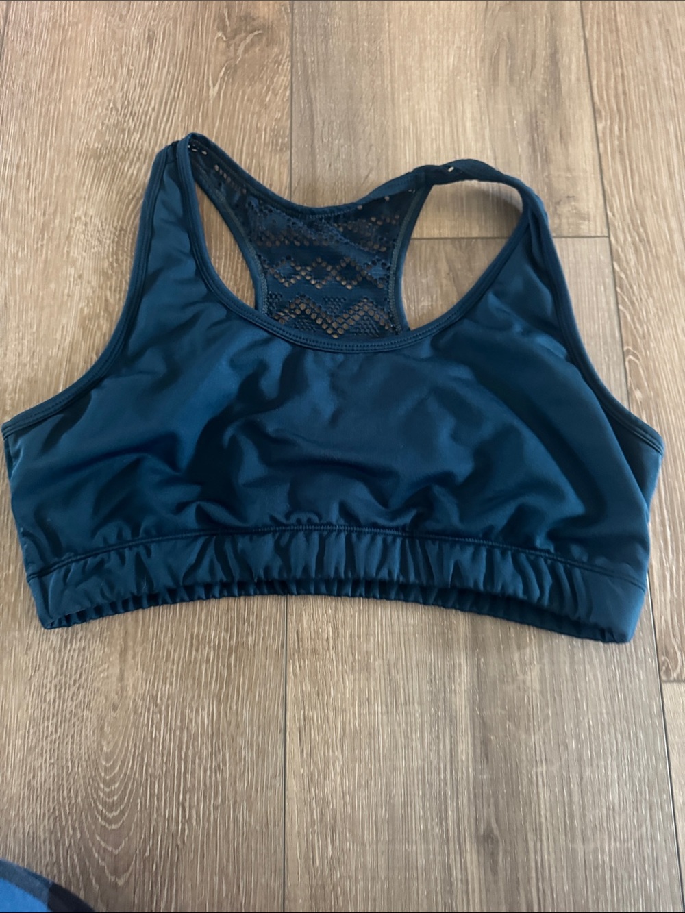 Lace-Back Active Sports Bra in Teal Blue